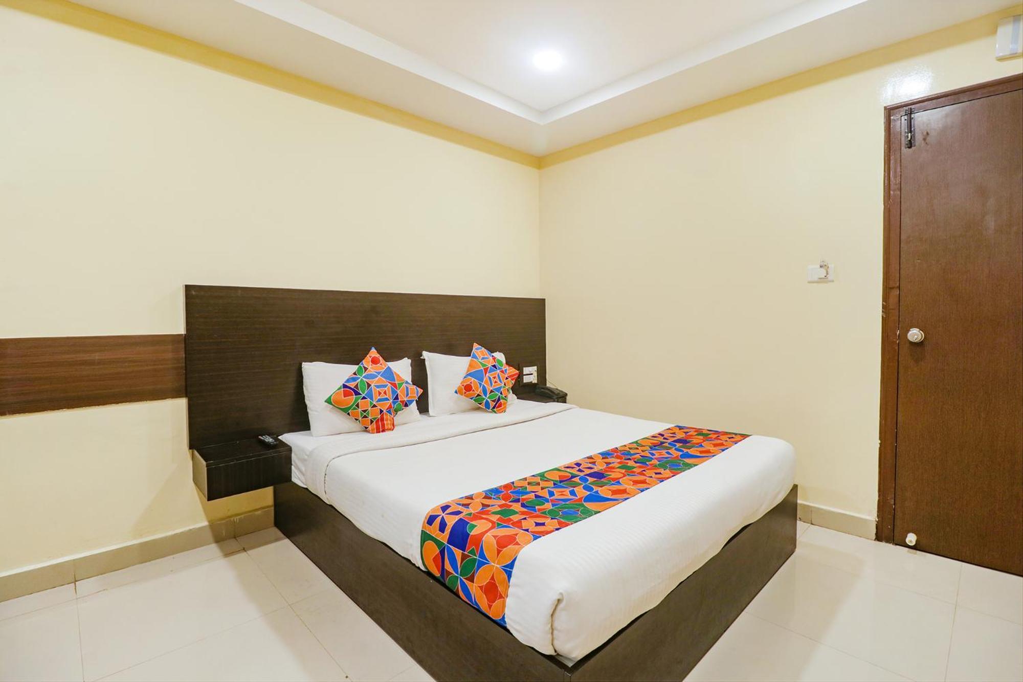 Fabhotel Champion Residency - Kr Puram Bangalore Eksteriør billede