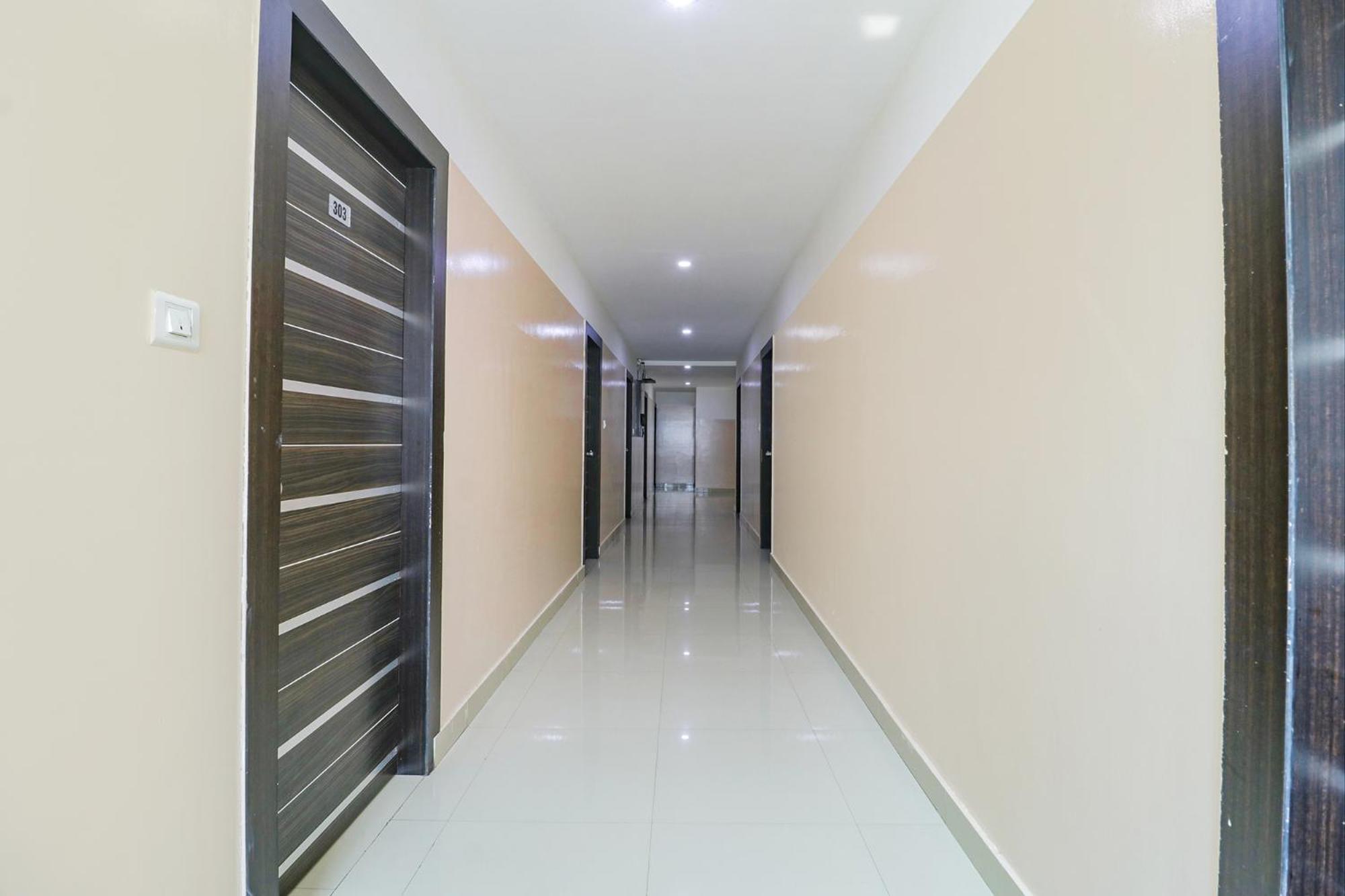 Fabhotel Champion Residency - Kr Puram Bangalore Eksteriør billede